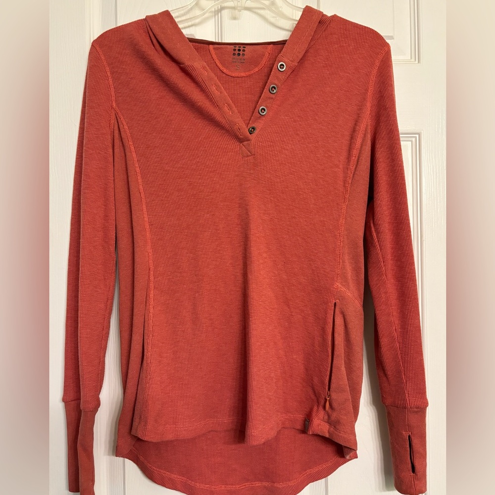 Title Nine Women's Rust Red Hooded Thermal Pullover